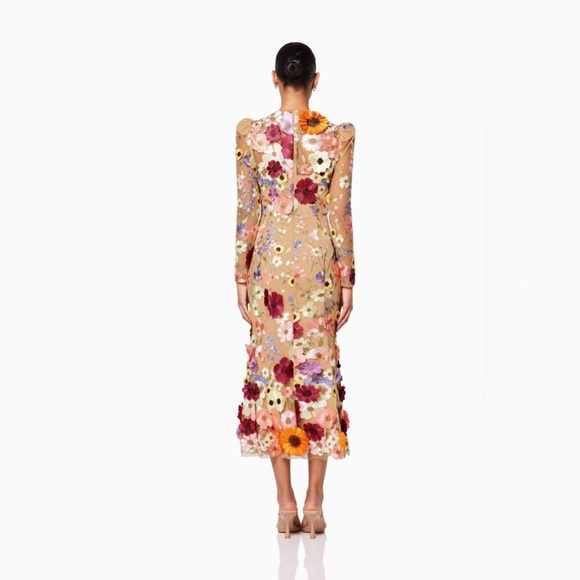Elliatt Shannon 3D Floral Midi Dress In Pink - Picture 2 of 6